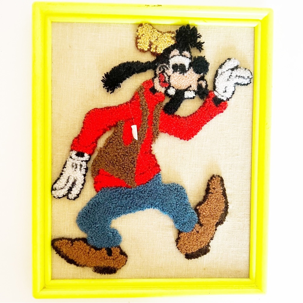 Vintage Goofy Wool Hoocking Needlework Plastic Framed